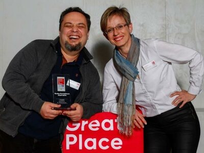 Great Place to Work: QFS &ndash; hier Plamen Vesselinov und Dr. Martina Schmid &ndash; gewinnt in der ITK 2019 (Firmen bis 50 Mitarbeiter)